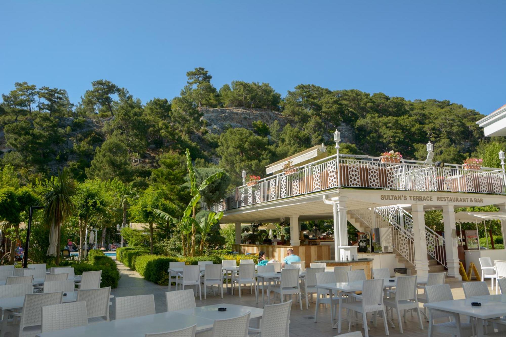 Miramor Hotel & Spa Antalya Zewnętrze zdjęcie The restaurant at the top of the hill