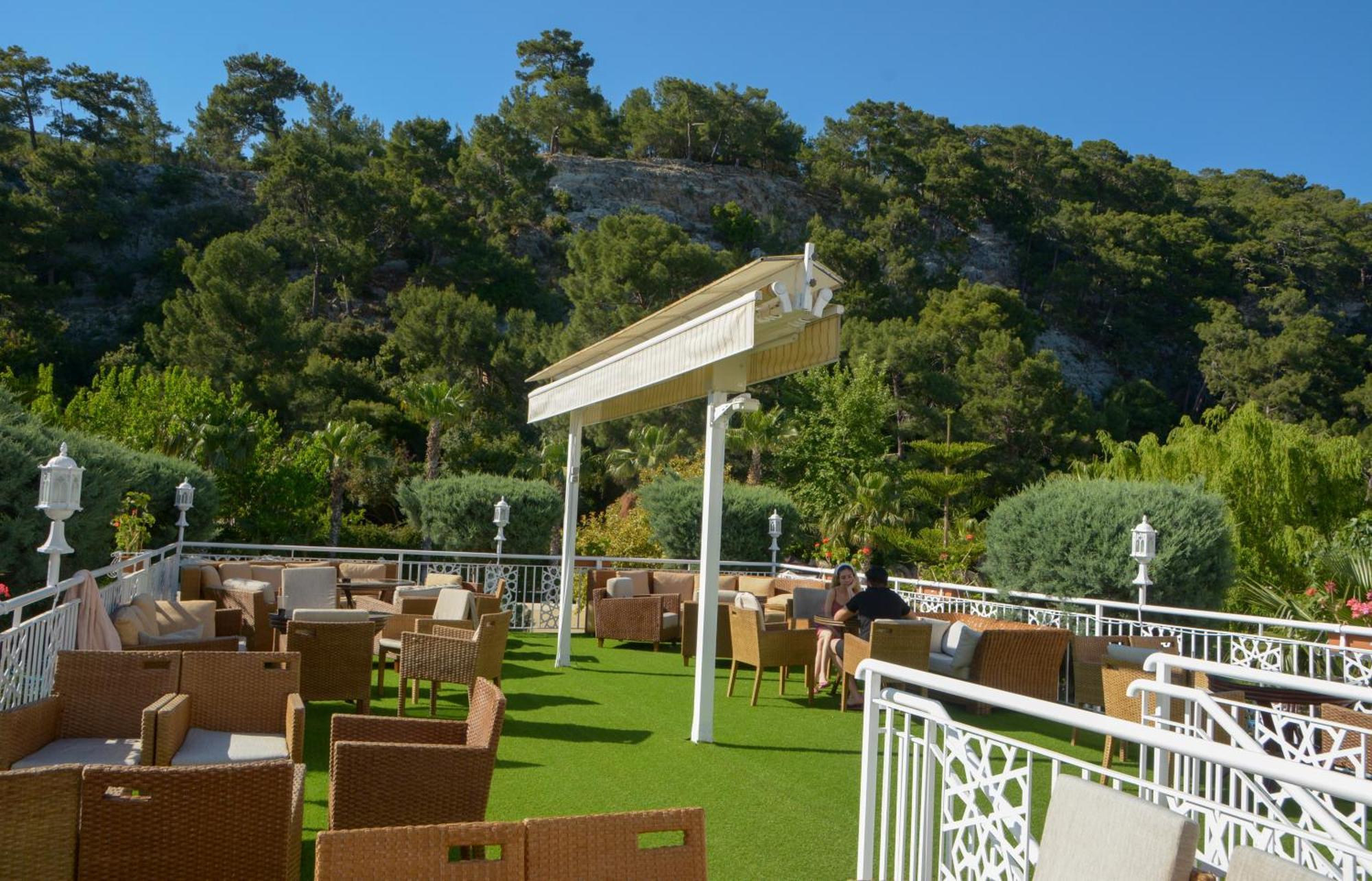 Miramor Hotel & Spa Antalya Zewnętrze zdjęcie The roof garden